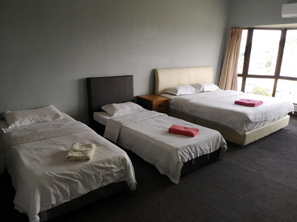Homestay Marina Court Kota Kinabalu Exterior photo