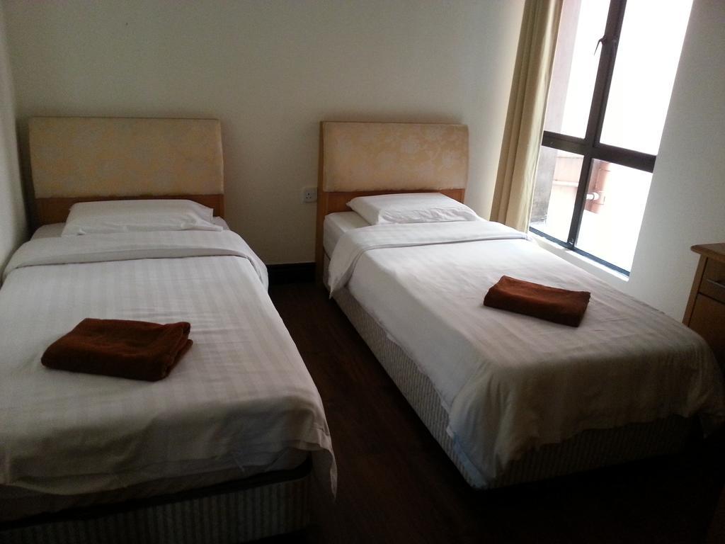 Homestay Marina Court Kota Kinabalu Exterior photo